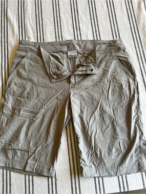 Columbia Women's Olive Green Athletic Shorts